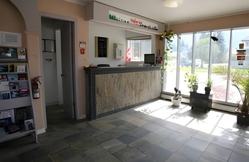 Revelstoke Hotel | 74 m² Motel ∙ 2 bedrooms ∙ 9 guests