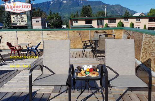 Revelstoke Hotel | 74 m² Motel ∙ 2 bedrooms ∙ 9 guests