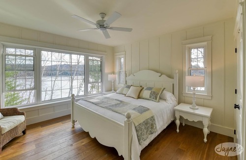 Dorset Cottage | 7Bdrm, 4Bath Dreamy Cottage on LOB. Games Room! All Day Sun!