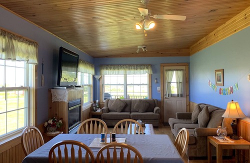 Cavendish Cottage | 8 Ocean view cottages center of PEI. 2 bedrooms with 1 king and 2 doubles.
