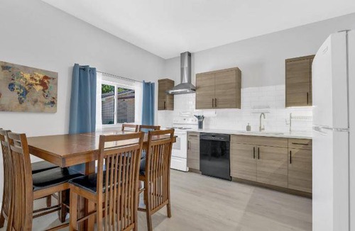Leamington Apartment | 84 m² Apartment ∙ 2 bedrooms ∙ 6 guests