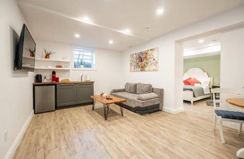 Cabbagetown South Bed & Breakfast | 84 m² Bed and breakfast ∙ 2 bedrooms ∙ 4 guests