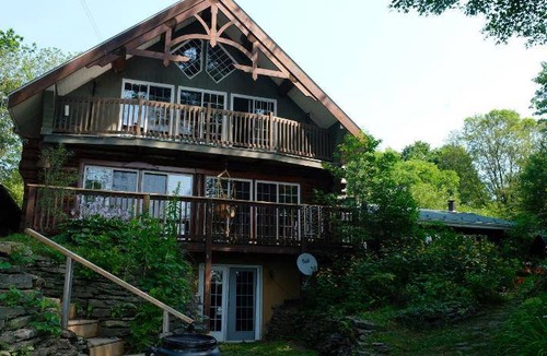 Grenville-sur-la-Rouge Ski Chalet | 8500 m² Chalet ∙ 5 bedrooms ∙ 19 guests