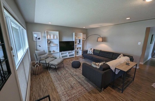 Kamloops House | 90 Day Plus Rental: Riverside Retreat