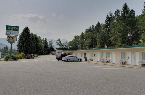 Trail Hotel | 929 m² Motel ∙ 127 guests