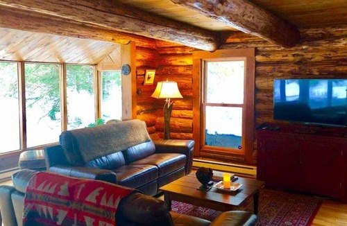 Lac Superieur Village Ski Chalet | 93 m² Chalet ∙ 2 bedrooms ∙ 4 guests