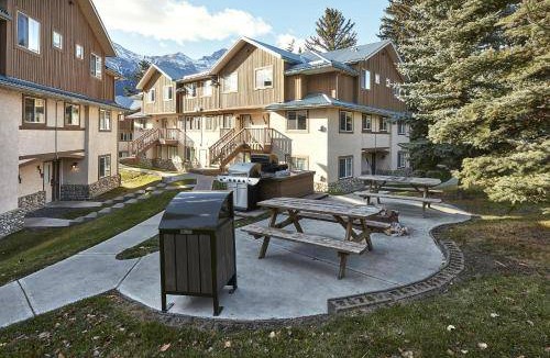 Harvie Heights House | 93 m² House ∙ 2 bedrooms ∙ 4 guests