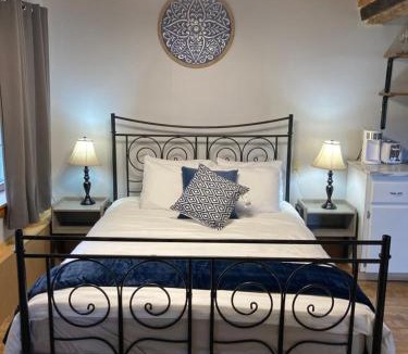 Charlottetown Hotel | A Country Home Inn the city