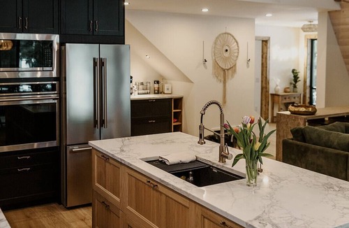 Sunshine Valley Cabin | A-Frame Escape in the Woods Hot Tub Family Friendly