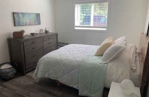 Chemainus House | A getaway within the Cowichan Valley. Bike, walk to experience this quaint area