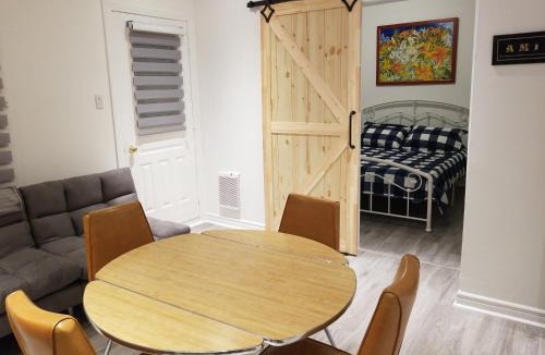 Longueuil Apartment | A&I Cosy&Bright Apartments near Old Port and South Shore