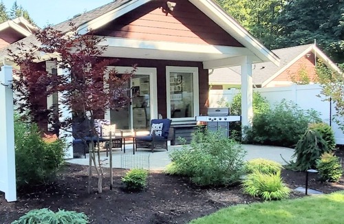 Regional District of Nanaimo Cottage | A modern cozy cottage in your own wooded backyard located mid Vancouver Island.