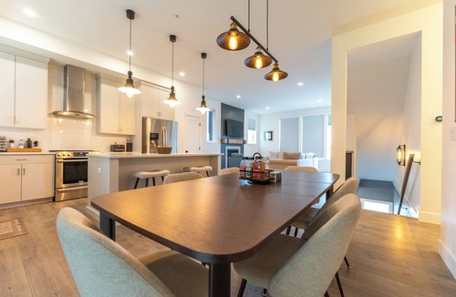 Promontory House | A Mountain Retreat with Views, Hot Tub & AC