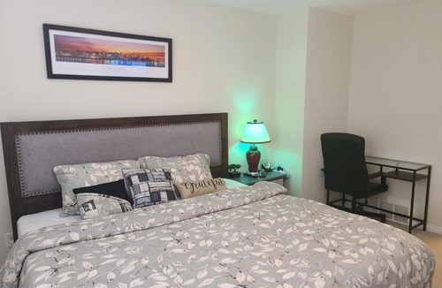 Northeast Edmonton House | A nice warm, welcoming atmosphere