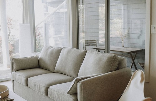 Regional District of Nanaimo Condo | A quiet oceanfront hideaway on the shoreline of Nanoose Bay. n