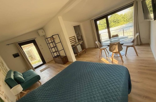 Buggiano House | A tiny house among the olive trees · comfort · views of Tuscany