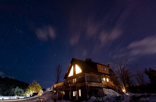 Wakefield Ski Chalet | A traditional Quebec chalet nestled in the Gatineau Hills 30 minutes from Ottawa