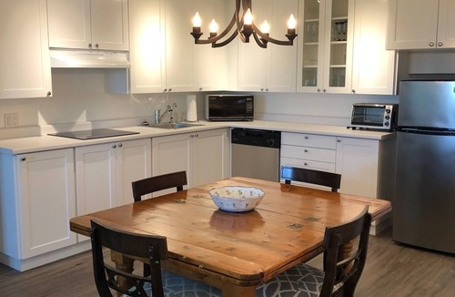 Creemore House | A very special getaway in a private Coach House in the Purple Hills of Creemore