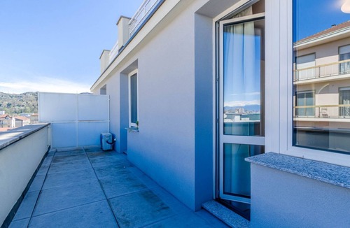 Lingotto Apartment | A welcoming and functional studio, conveniently located in a area with excellent metro access, perfect for reaching the city center in just a few minutes and easily traveling to San Salvario. The location is also ideal for those needing to reach the Po R