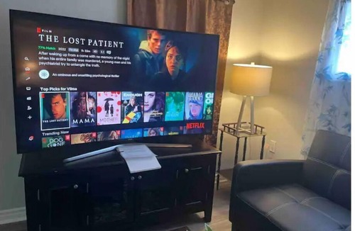 Bridgewater Apartment | ABBY’S APT Suite , 1 Queen Bed , 65” Curved TV,nn
