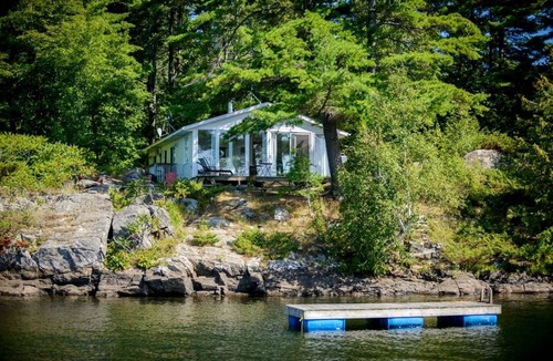 Frontenac Other | Accommodation ∙ 1 bedroom ∙ 10 guests