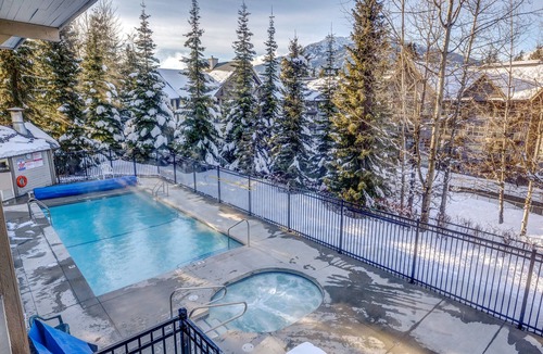 Upper Village Condo | Acer Vacations | Clean Greystone Lodge Luxury Ski-in Ski-Out Whistler Accommodation