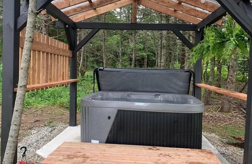 Clare Cottage | Adventure Cabin too! nCosy cabin on lake edge