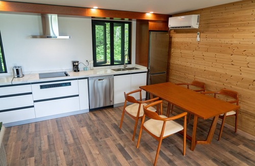 South Algonquin Cabin | Algonquin's Edge Resort | Waterview 3