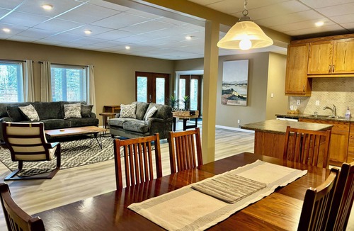 Jasper East House | Alpine Adventure at Jasper East Gates
