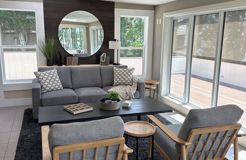 Chestermere House | Amazing 5 Bedroom House on the Lake 20 minutes from downtown Calgary.