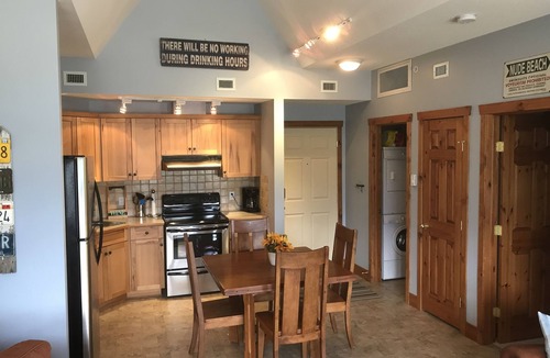 East Kootenay Condo | Amazing lake view, steps to Kinsmen Beach & Invermere restaurants & amenities!