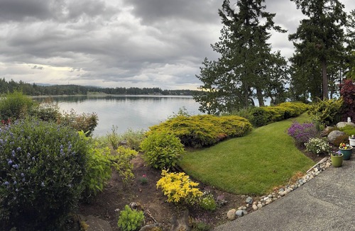 Regional District of Nanaimo Condo | Amazing ocean views from our ocean front condo. Only steps from the beach.n