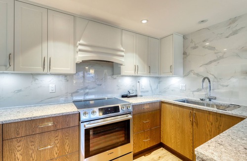 Upper Village Condo | Amazing sixth-floor condo with pool, hot tub, sauna, & balcony views