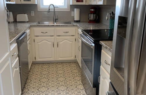 Summerside House | Amazing sunrise and sunsets, 10 minute walk to shore of Malpeque Bay.