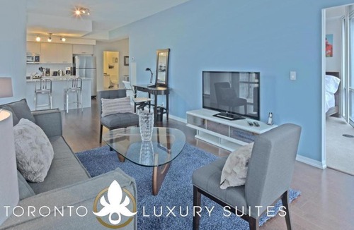 Bay Cloverhill Apartment | Amore - Luxury Executive Condo Bay and College