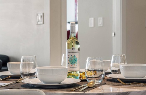 Victoria Park Apartment | Apartment ∙ 1 bedroom ∙ 4 guests