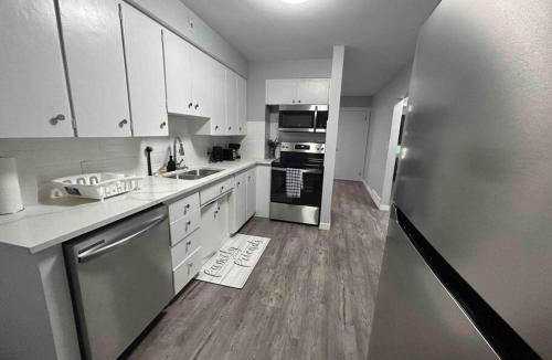 Highland Park Apartment | Apartment ∙ 2 bedrooms ∙ 4 guests