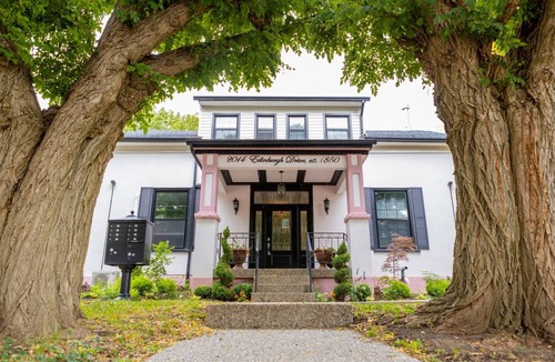 Burlington Apartment | Apartment ∙ 3 bedrooms ∙ 6 guests