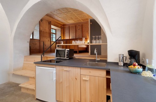 Pfalzen Apartment | Apartment 'Ansitz Baumannhof 1818' with Mountain View, Shared Garden and Wi-Fi