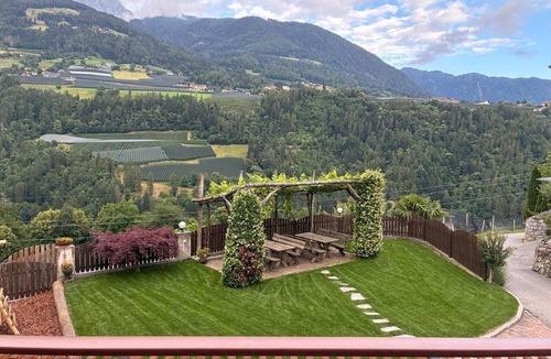 Rifiano Apartment | Apartment 'Bergluft Innersennerhof' with Mountain View, Wi-Fi and Air Conditioning