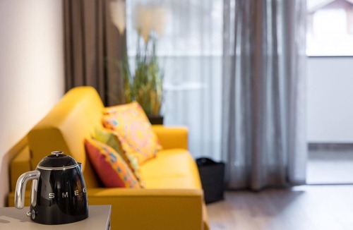 Nago-Torbole Apartment | Apartment 'Boutique Yellow' with Balcony, Wi-Fi and Air Conditioning