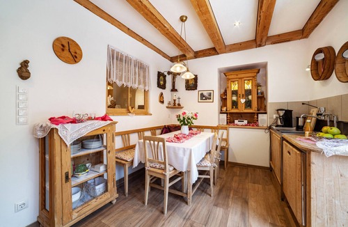 Plaus Apartment | Apartment "Sagschneiderhof Golden Delicious" with Mountain View, Whirlpool & Wi-Fi