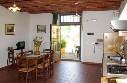 Pian di Sco Apartment | Apartment Villa Monnalisa in Pian di Scò - 4 persons, 1 bedrooms