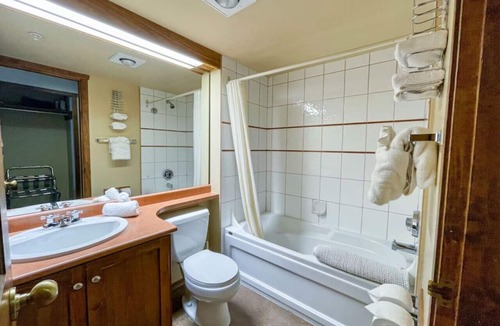 Okanagan-Similkameen Apartment | Apex Mountain ~ Hillside Hideout