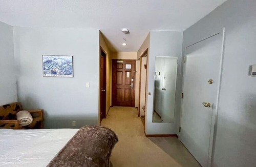 Okanagan-Similkameen Apartment | Apex Mountain ~ Hillside Hideout