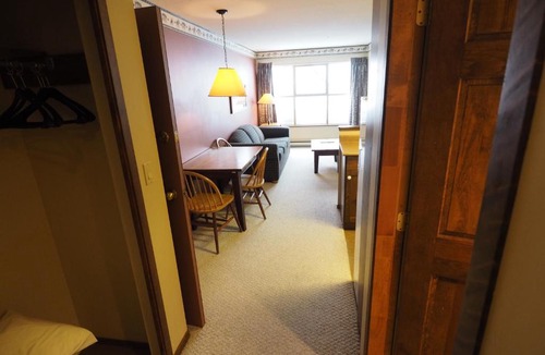 Okanagan-Similkameen Apartment | Apex Mountain Inn Suite 211-212 Condo