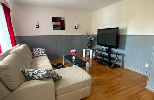 Mauricie Apartment | Appartement Charmant Situé Près de L'université à Découvrir
