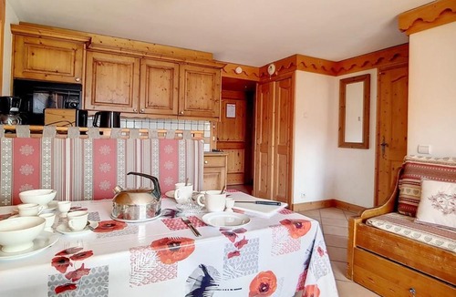 Reberty Apartment | Appartement spacieux proche des pistes avec balcon et parking - FR-1-344-778