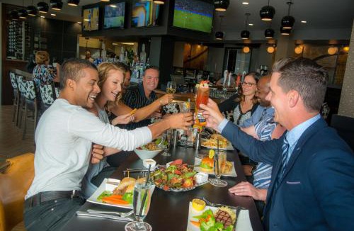 Calgary Hotel | Applause Hotel Calgary Airport by CLIQUE