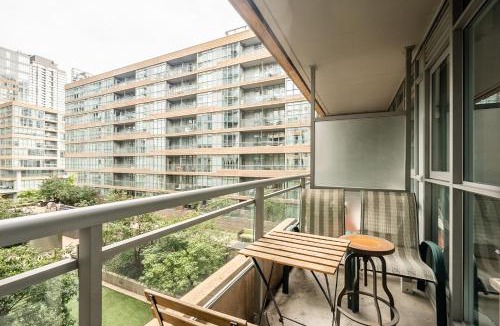 CityPlace Apartment | Aquamarine 2bd 2bath Condo with Balcony in DT